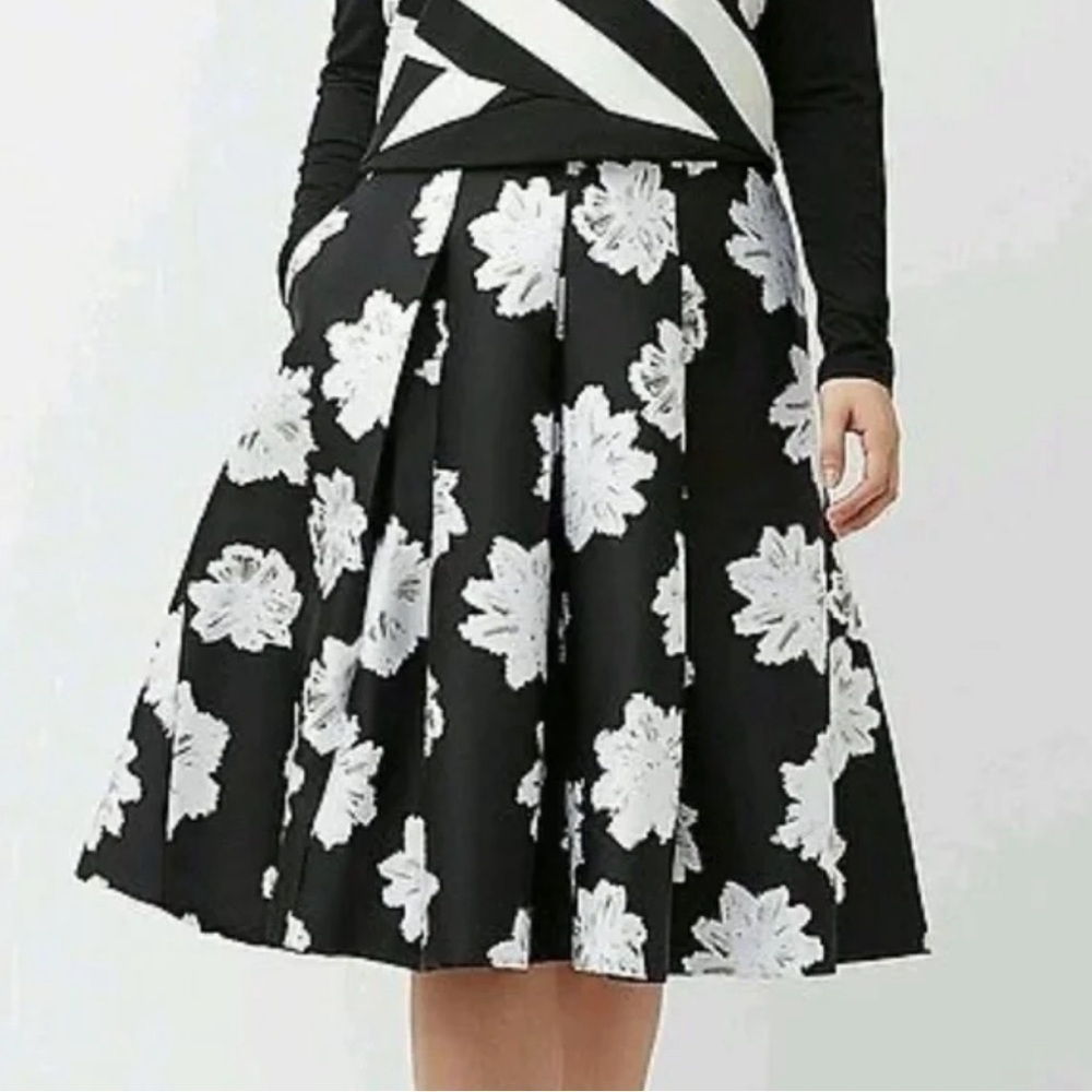Lane Bryant Women Midi Skirt Size 26 Black Pleated Floral Preppy Business Casual